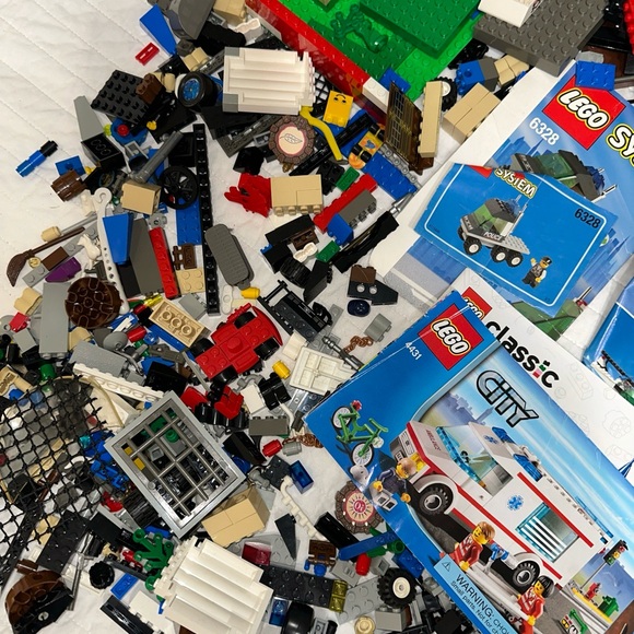 Huge Lego Bundle - Picture 8 of 12